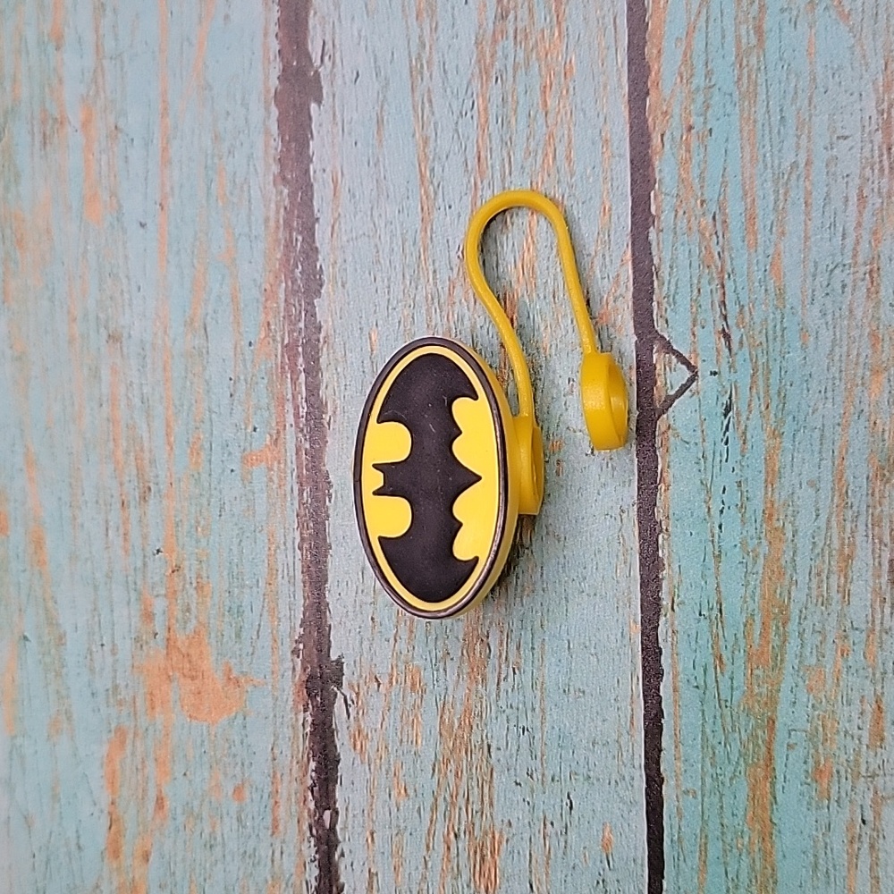 Batman Logo Straw Topper - Picture 2 of 5